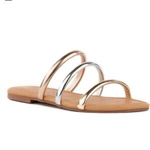 BC NWB Side Hustle Metallic Flat Vegan Sandals Size 9.5